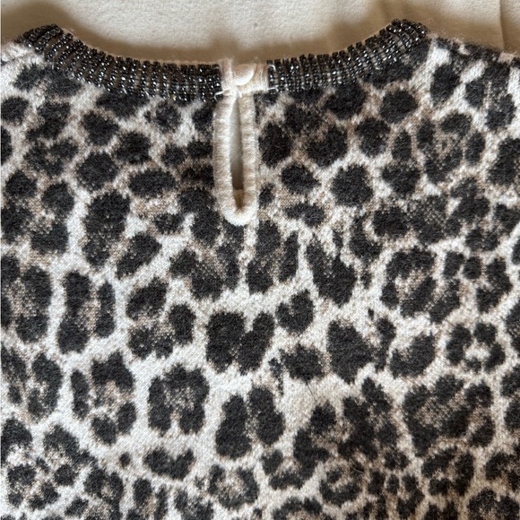 BNWT! ZARA JACQUARD KNIT ANIMAL PRINT JEWELED NECKLINE TOP - Picture 4 of 4